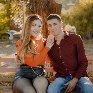 Meet your Posher, Fatima